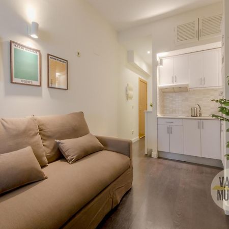 Tiny Apt Para 3Pax En La Plaza De Chueca Madrid Exterior photo
